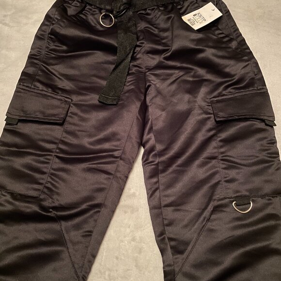 Refuge XS Black, Puffy, Belted Cargo Jogger - Picture 3 of 8